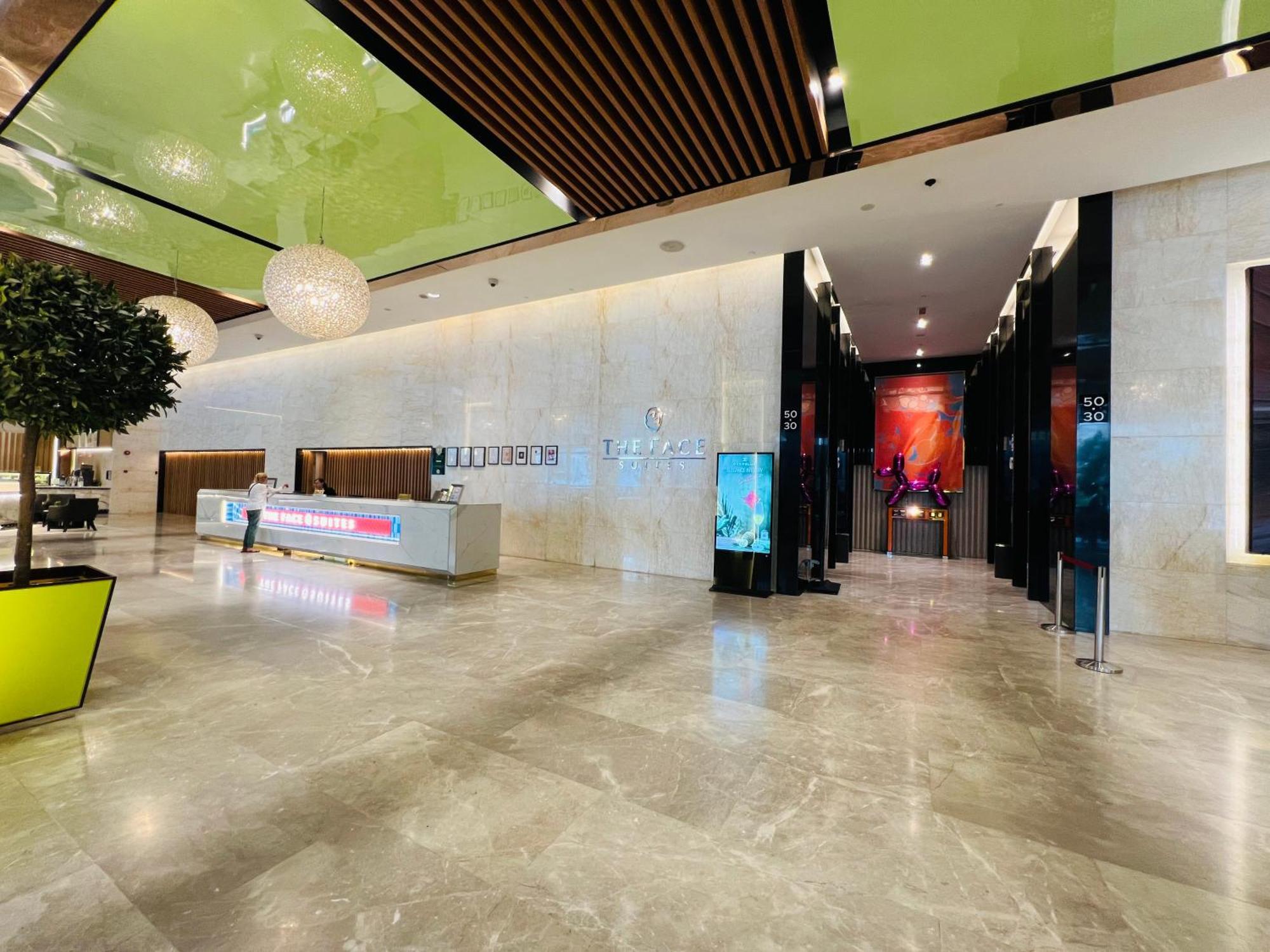 Luxury Platinum Klcc By Lux *